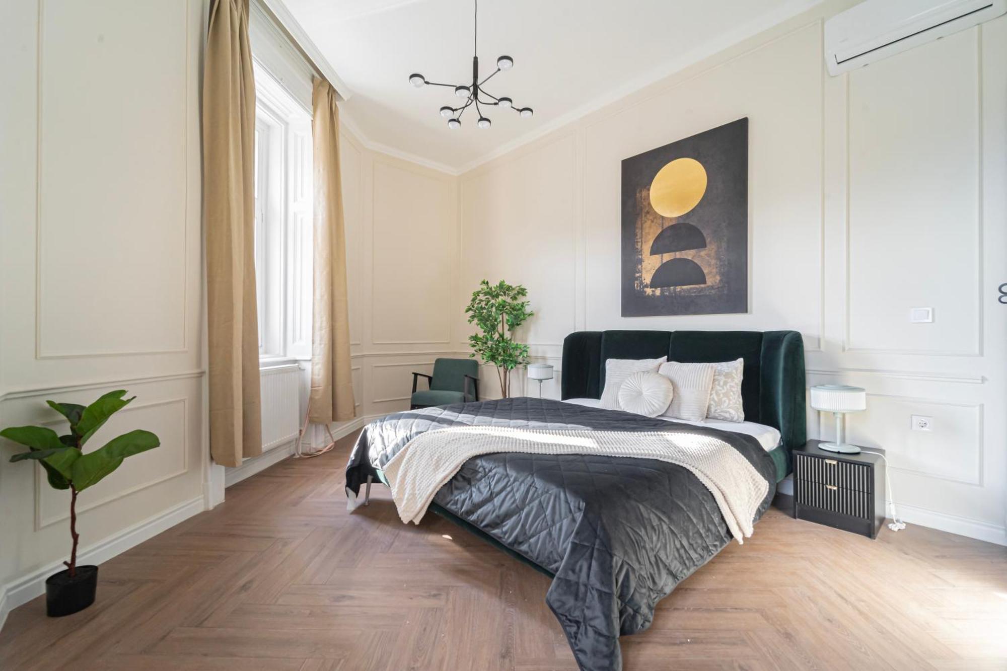 Luxurious Prestige On The St Stephen Road Budapest